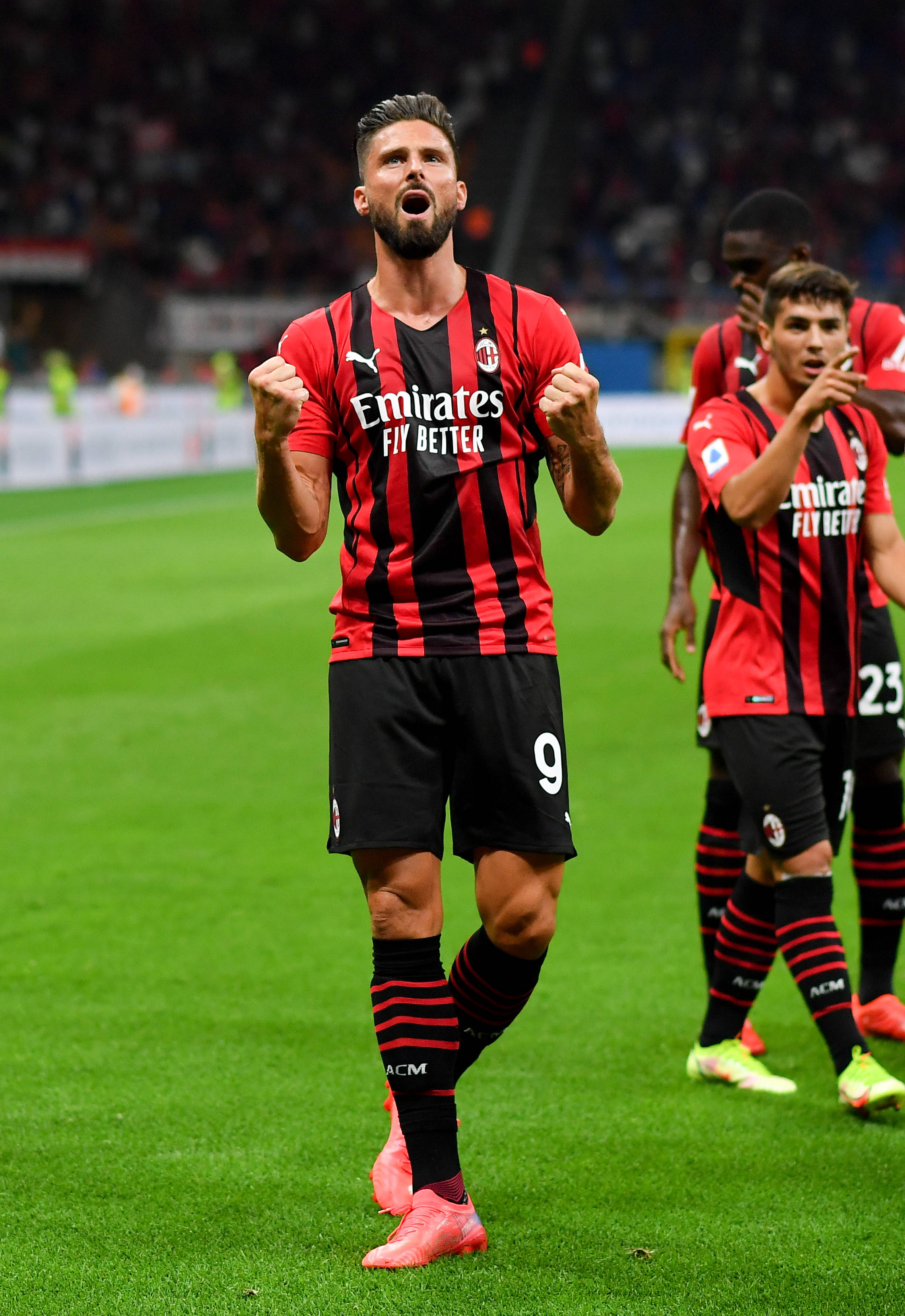 罗马转会受阻，迪巴拉不开心，佩莱格里尼在内，多人伤病成疑（罗马引援受挫，迪巴拉不满，佩莱格里尼等多将伤情存疑）