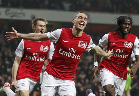 热议海港输球：古斯塔沃停赛影响大；亚冠已是舆论负担（海港失利引热议：古斯塔沃停赛影响显著，亚冠成舆论包袱）