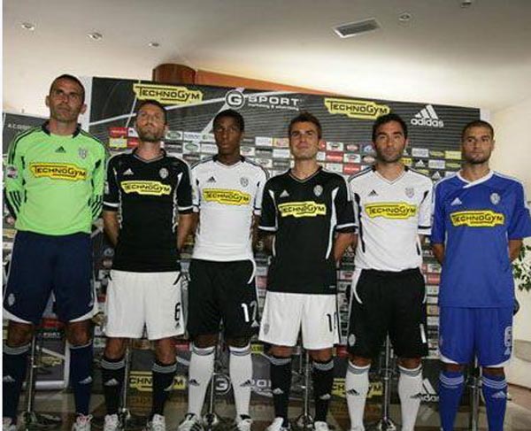 米兰助教自嘲：险些搞砸比赛 盼主帅早日复出