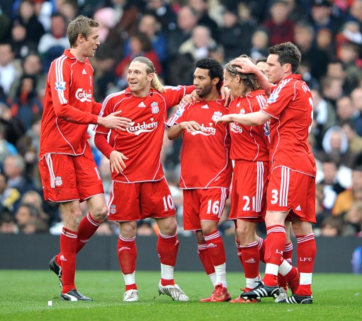 欧冠今夜观赛指南：枪手迎战强敌拜仁，皇马客场出征盼洗颓