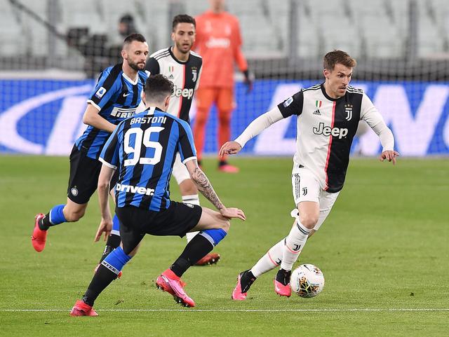 德甲最快10次帽子戏法排名：凯恩76场居首，盖德-穆勒161场