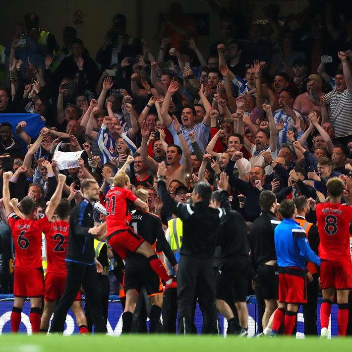 半场：科莫1-0萨索洛，杜维卡斯破门，尼科-帕斯倒钩射门被扑