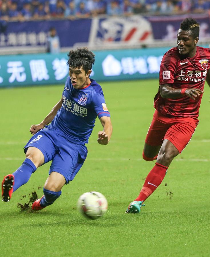 萨拉赫无缘利物浦欧冠名单，斯洛特称俱乐部必须作出回应；此前萨拉赫因未首发炮轰球队（萨拉赫落选利物浦欧冠名单，斯洛特称俱乐部须给出回应；其此前因未获首发公开抨击球队）